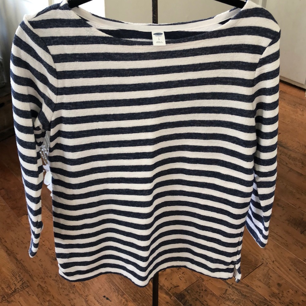 Old Navy French terry shirt size S